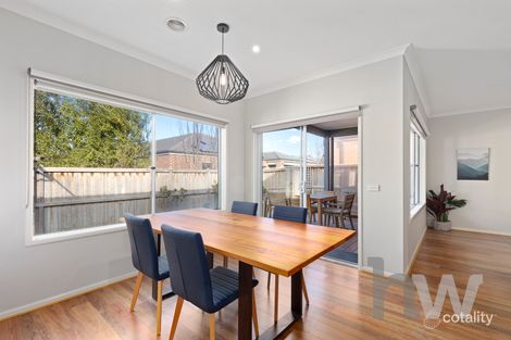 Property photo of 12 Glider Street Mount Duneed VIC 3217