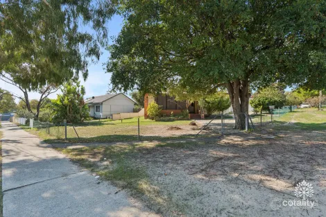 Property photo of 1 Coolga Road Koongamia WA 6056