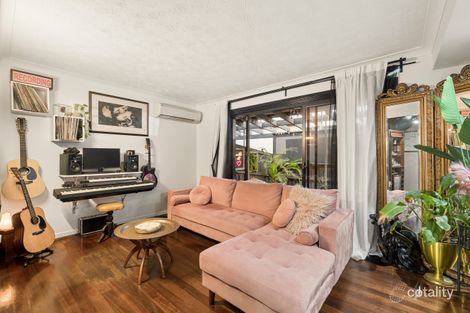 Property photo of 4/12 Rosina Street Kangaroo Point QLD 4169