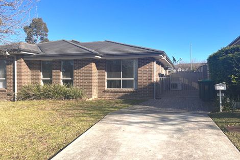 Property photo of 3 Dewpoint Drive Spring Farm NSW 2570