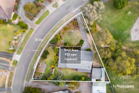 Property photo of 29 Weymar Crescent Wandin North VIC 3139