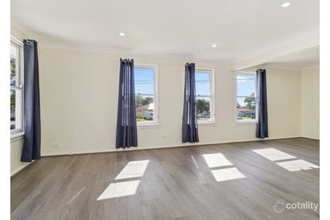 Property photo of 18 Collins Avenue Lurnea NSW 2170
