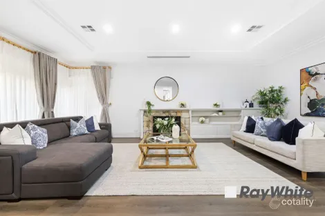 Property photo of 38 Ferntree Gully Road Oakleigh East VIC 3166
