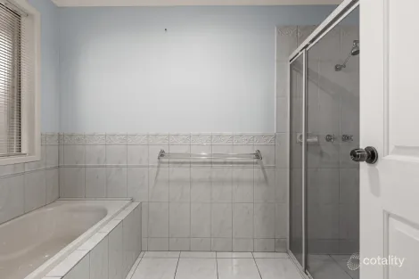 Property photo of 42 Thiele Crescent Evanston Park SA 5116