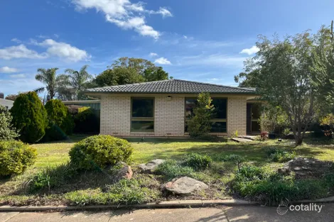 40 Illyarrie Ave, Surrey Downs, SA 5126