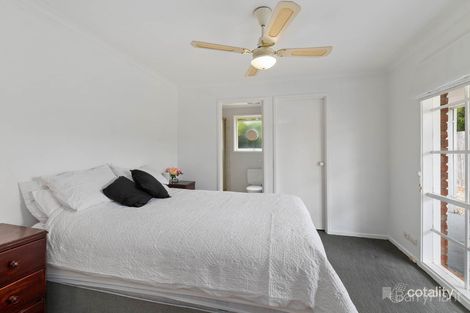 Property photo of 43 Woodlands Crescent Narre Warren VIC 3805