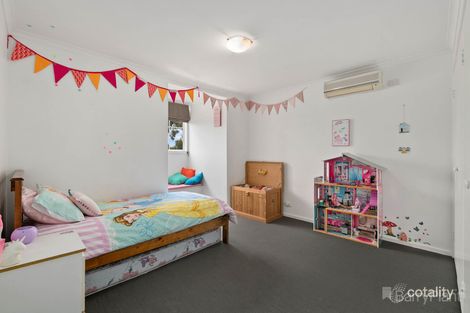 43 Woodlands Cres, Narre Warren, VIC 3805