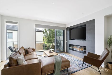 Property photo of 5/25 Boathouse Drive Caroline Springs VIC 3023