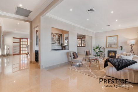 Property photo of 33 Zadro Avenue Bossley Park NSW 2176
