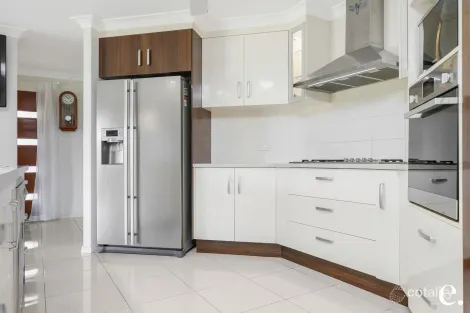 Property photo of 14 Crystal Court Barmaryee QLD 4703