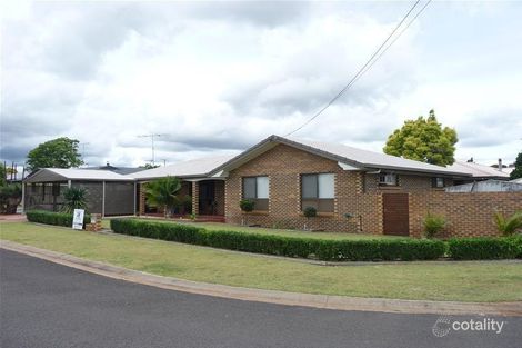 Property photo of 12 Cabarita Crescent Glenvale QLD 4350