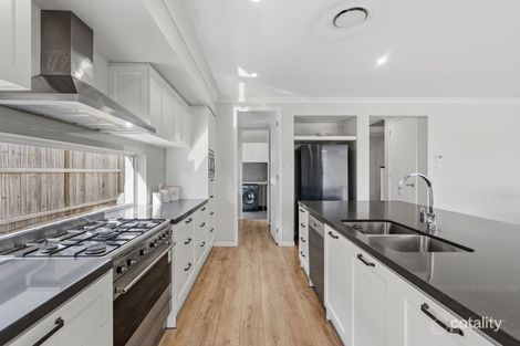Property photo of 34 Hyde Drive Yarrabilba QLD 4207