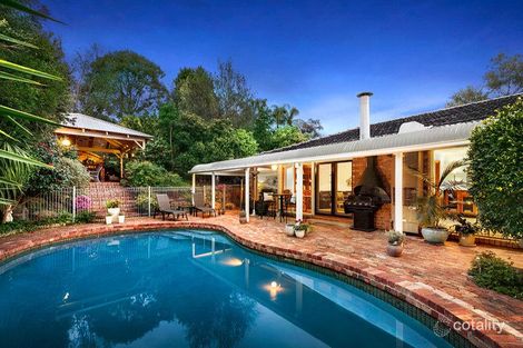 Property photo of 4 Liddesdale Grove Eltham North VIC 3095