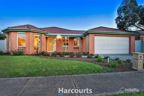 51 Oaklands Way, Pakenham, VIC 3810