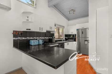 Property photo of 21 Carmel Drive Sanctuary Point NSW 2540