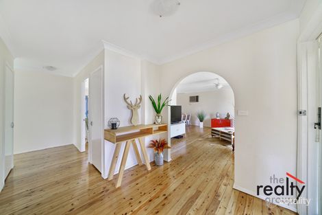 Property photo of 20 Manooka Crescent Bradbury NSW 2560