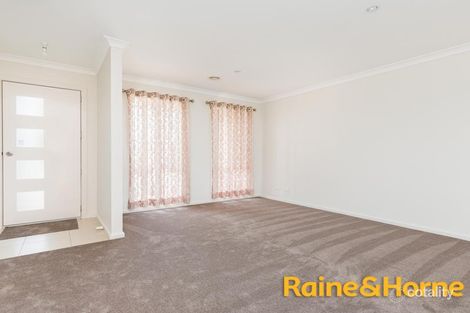 Property photo of 37 Silverwattle Drive Lyndhurst VIC 3975