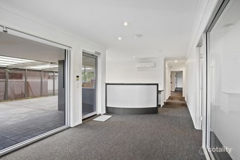 28 Ashmore Rd, Bundall, QLD 4217