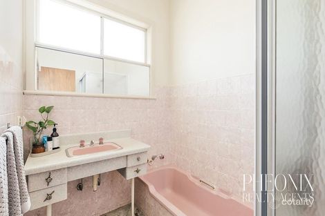 Property photo of 52 Banff Street Reservoir VIC 3073