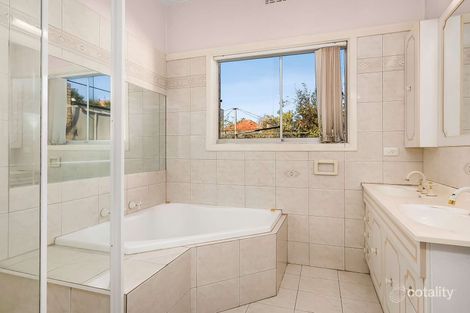 Property photo of 3 Grandview Terrace Kew VIC 3101