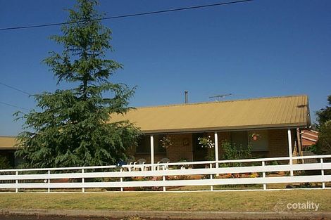 8 Bond Ct, Darling Heights, QLD 4350