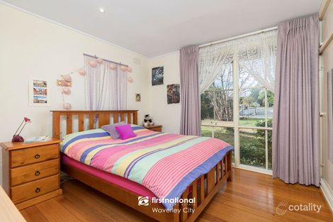 Property photo of 10 Winmalee Drive Glen Waverley VIC 3150