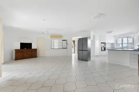 Property photo of 39 Poole Street Sarina Beach QLD 4737