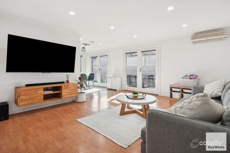 Property photo of 2/39 Manchester Drive Sydenham VIC 3037