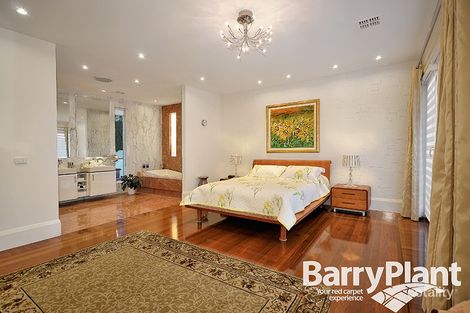 Property photo of 26 Pleasant View Crescent Wheelers Hill VIC 3150