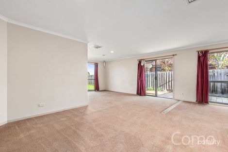Property photo of 5 Tedburn Court Craigieburn VIC 3064