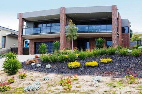 121 Grosvenor Dr, Wandana Heights, VIC 3216