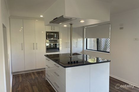 Property photo of 1/7 Morinda Way Labrador QLD 4215