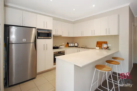 Property photo of 3/10 Tasman Place Lyons ACT 2606