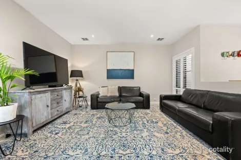 Property photo of 74 Krantzcke Circuit Nicholls ACT 2913