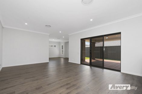 Property photo of 15 Cockle Crescent Teralba NSW 2284
