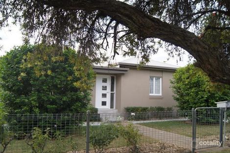 9 Barber St, Chinchilla, QLD 4413