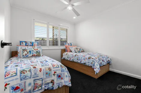 Property photo of 12 Riverton Drive Wellington Point QLD 4160
