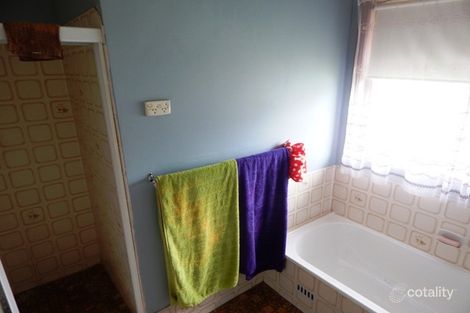 Property photo of 10 Sapphire Drive Tarro NSW 2322