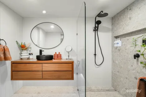 Property photo of 43/38 Palmer Street Greenslopes QLD 4120