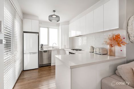 Property photo of 1/27 Elphin Grove Hawthorn VIC 3122