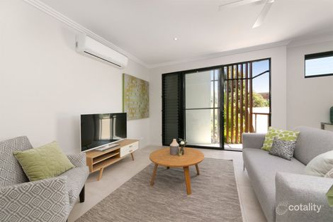 Property photo of 4/6 Sixth Avenue Sandgate QLD 4017