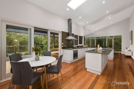 Property photo of 31 Larne Avenue Donvale VIC 3111