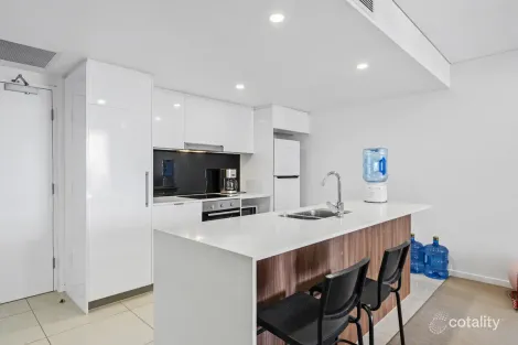 Property photo of 434/33 Lakefront Crescent Varsity Lakes QLD 4227