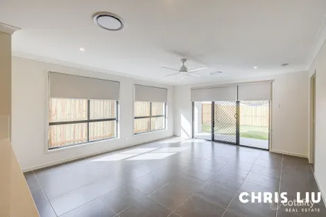Property photo of 19 Ambrose Street Chambers Flat QLD 4133