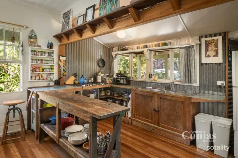 Property photo of 58 Forrester Terrace Bardon QLD 4065