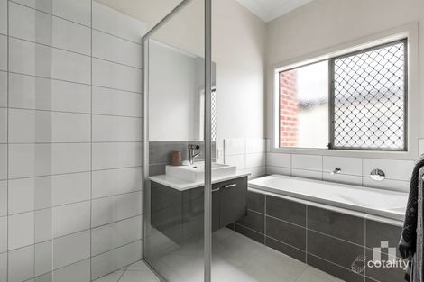 Property photo of 27 Aspect Drive Doreen VIC 3754