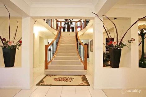 Property photo of 2 Timberlea Court Helensvale QLD 4212