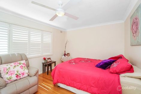 Property photo of 10 Jindabyne Crescent Peakhurst Heights NSW 2210