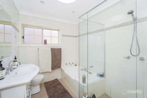 Property photo of 10 Jindabyne Crescent Peakhurst Heights NSW 2210