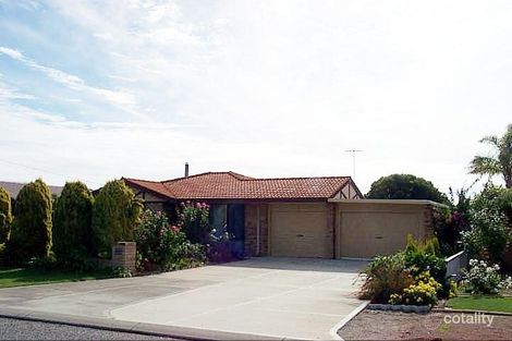 10 Beermullah Way, Waikiki, WA 6169